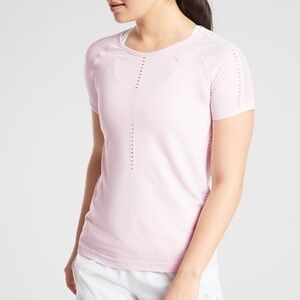 ATHLETA Foothill Seamless Tee in Baby Pink